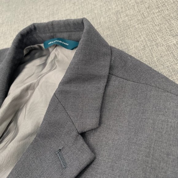 Perry Ellis Men's Gray Blazer 2 Button 44R Pockets Lined Business Long Sleeve - Picture 12 of 13